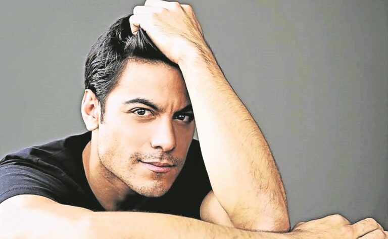 CARLOS RIVERA SE NIEGA SER EL «NUEVO CHAYANNE».