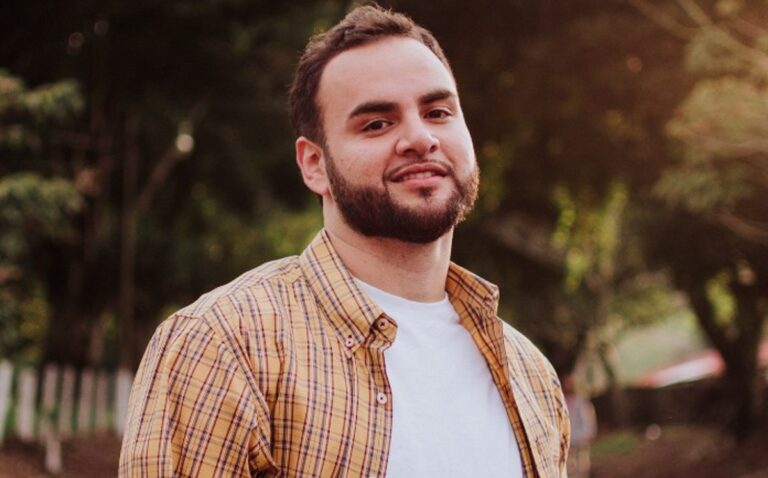 SU MÁS RECIENTE SENCILLO «CIBELES» DE TAYLOR DÍAZ.