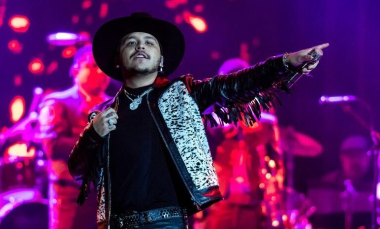 PROBLEMA LEGAL DE CHRISTIAN NODAL CON SU EXDISQUERA PASO A PASO .