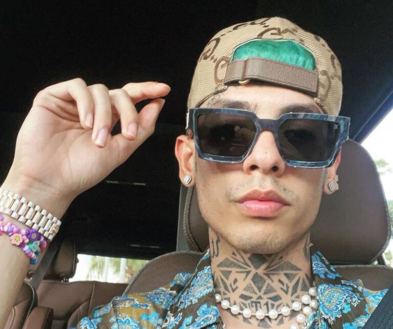 NATANAEL CANO CAUSA POLÉMICA POR LA FORMA DE CORRER A FANS DE SU CASA