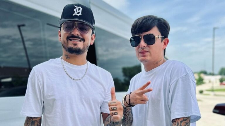 LOS 2 CARNALES SE REENCUENTRAN CON SU MAESTRO DE MÚSICA Y LE REGALAN ACORDEONES PARA SUS CLASES
