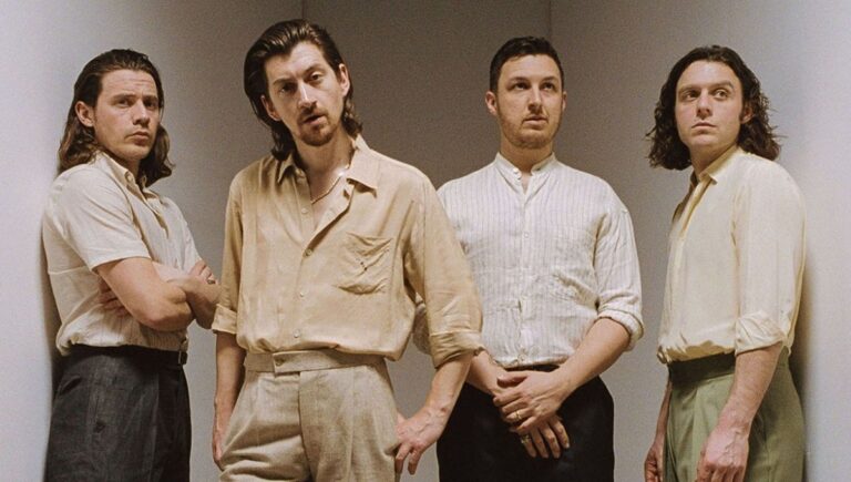 TRAS 4 AÑOS DE ESPERA ARCTIC MONKEYS ESTRENA SU NUEVO ÁLBUM ‘THE CAR’