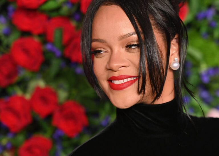 RIHANNA VUELVE A LA MÚSICA: ANUNCIA UNA GIRA MUNDIAL 2023