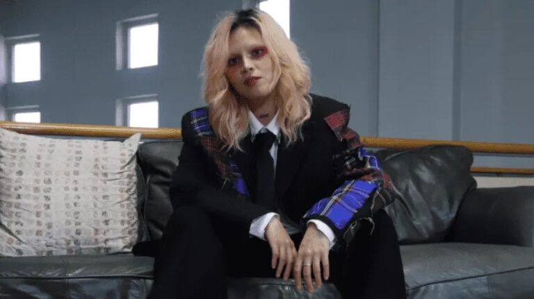 A BRUSES LA MÚSICA DE LA SANACIÓN, ARTISTA TIJUANENSE CON NOMINADA A LOS LATIN GRAMMY