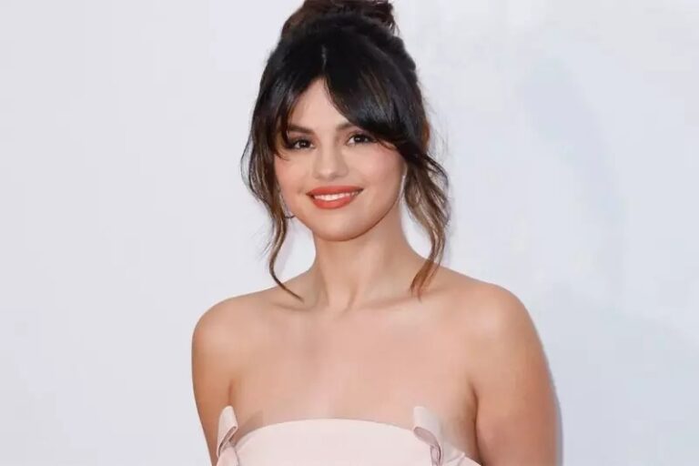 SELENA GÓMEZ COMPARTE NUEVAS NOTICIAS SOBRE SU MÚSICA QUE ESTÁ POR LLEGAR