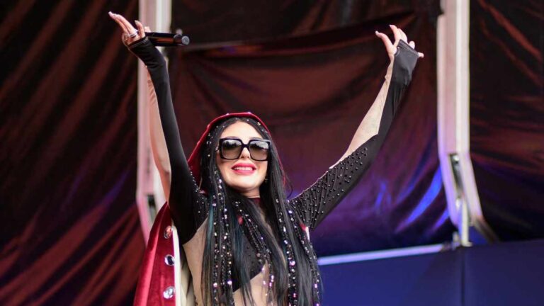 BELLAKATH EN PROBLEMAS OTRA VEZ POR SU MÚSICA