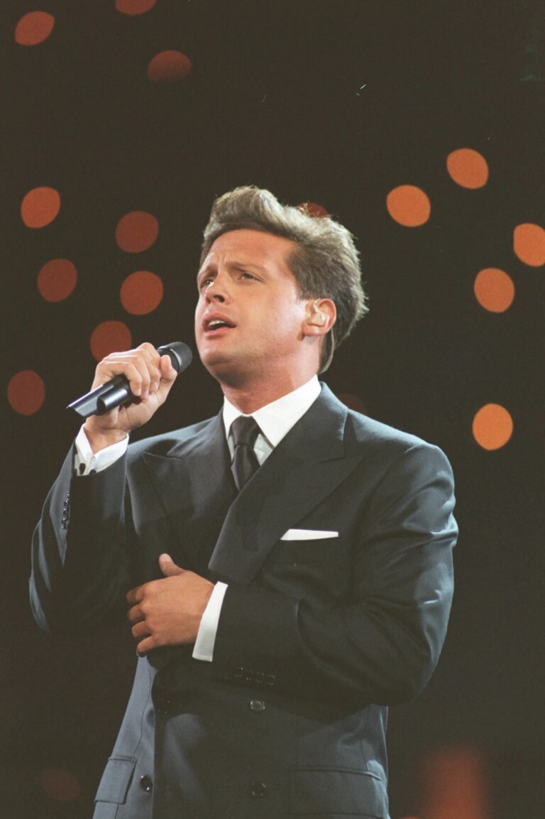 POR QUÉ LUIS MIGUEL NO SE PRESENTARÁ EN EL AUDITORIO NACIONAL CON OCESA Y TICKETMASTER