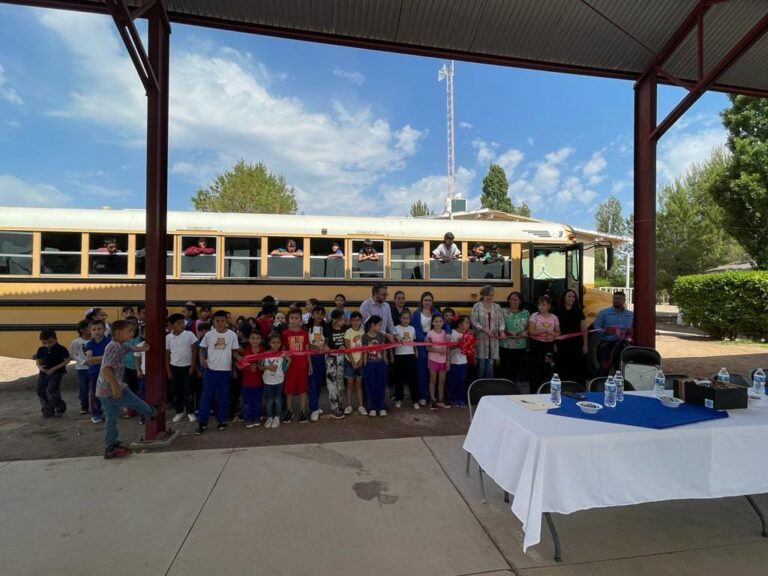 Presidencia Municipal de Namiquipa realiza entrega de camión escolar para la Escuela Primaria «CREI Manuel Doblado» 2077