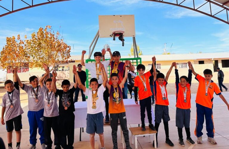 EN NAMIQUIPA SE REALIZÓ LA COMPETENCIA DE ATLETISMO DE ESCUELAS PRIMARIAS DE LA ZONA 16.