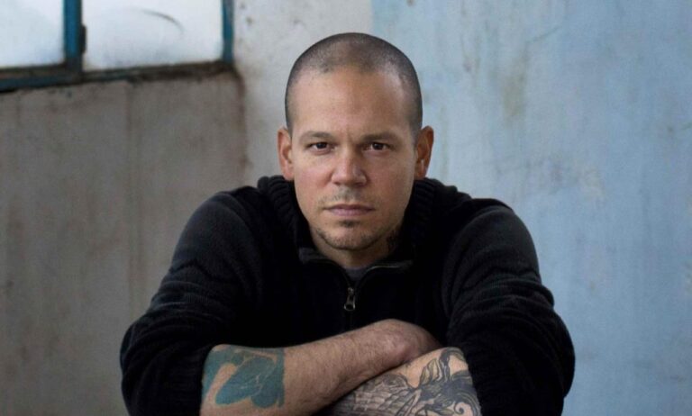 ‘Las letras ya no importan’, el nuevo álbum de Residente a seis años de su último disco
