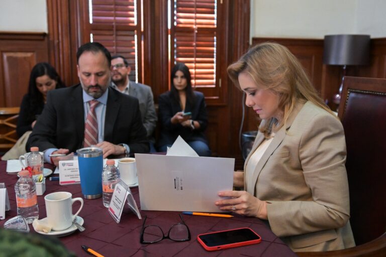 Evalúa Maru Campos estrategias para fortalecer la seguridad de las personas en situación de movilidad