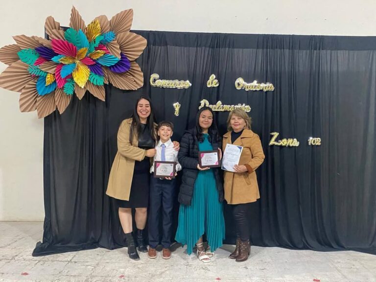 Estudiantes de la Secundaria Héroes de México #3069 brillan en concurso de oratoria y declamación