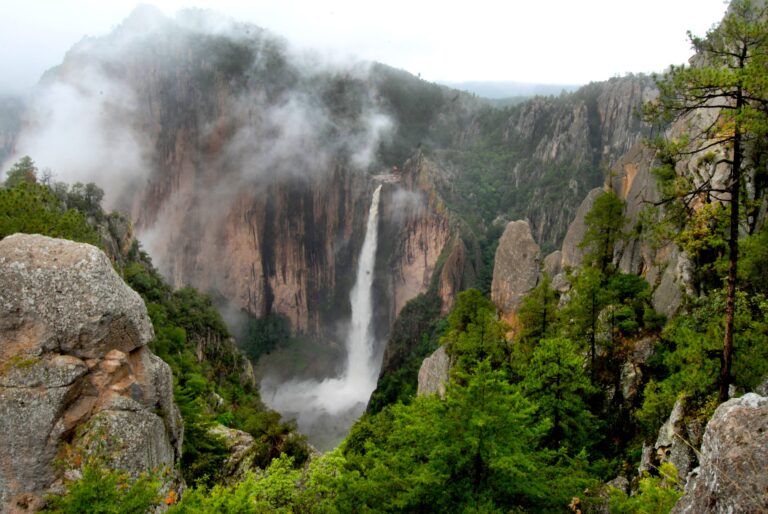 Es la Sierra Tarahumara un destino ideal para vacacionar este verano