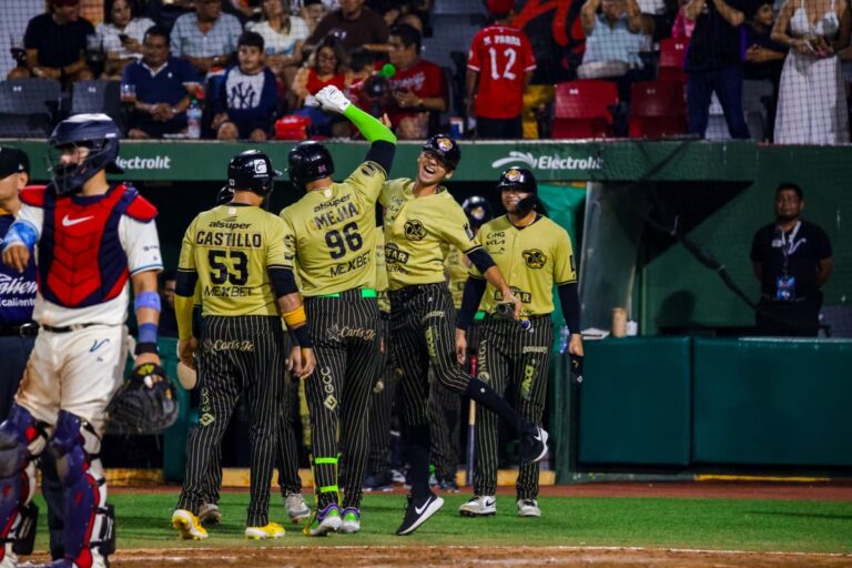 Dorados por fin jugarán la final tras vencer a Mazorqueros 10‑3