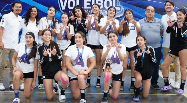 Adelitas de Chihuahua se coronan campeonas nacionales infantiles de voleibol
