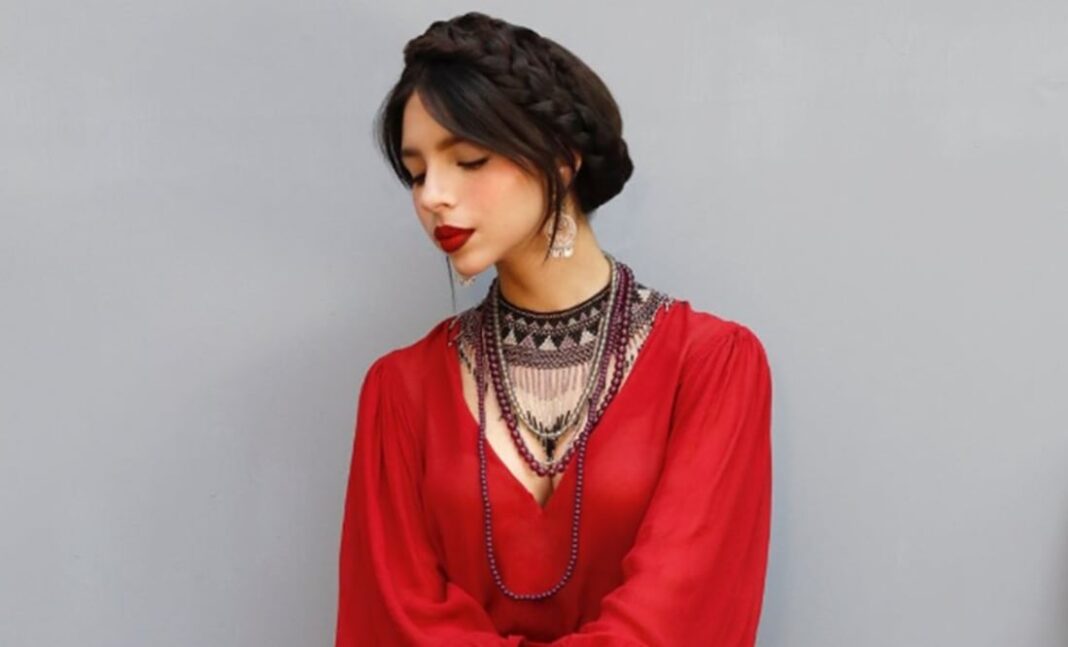 Ángela Aguilar genera controversia tras ser nombrada “líder del regional mexicano” por Vevo