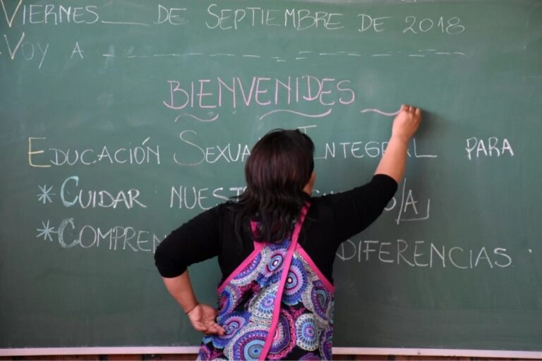 “Chihuahua marca precedente: prohíben el lenguaje inclusivo en escuelas y se desata el debate nacional»