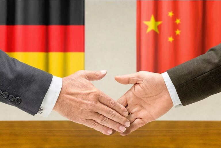 China desplaza a EE.UU. y recupera el liderazgo como mayor socio comercial de Alemania
