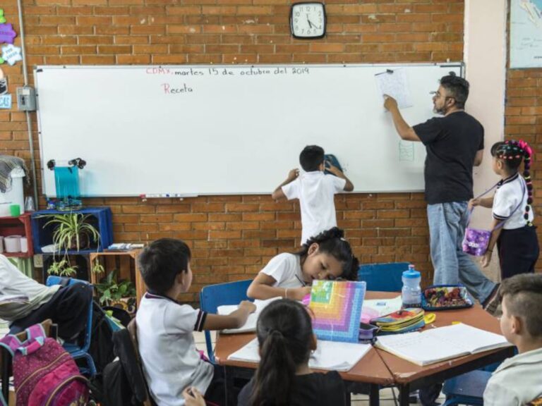 “Pago del refuerzo salarial para maestros será el 15 de noviembre en Chihuahua”