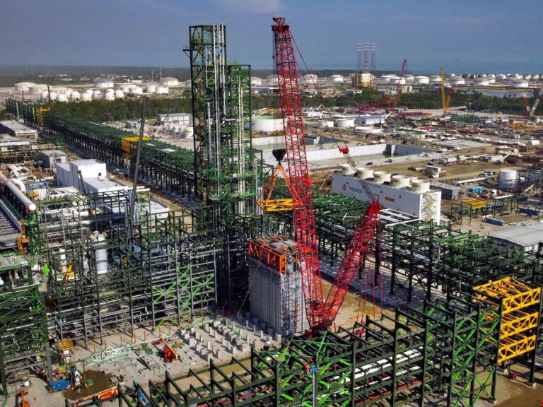 La refinería de Dos Bocas reclama liderazgo en producción de gasolina… pero los números no avalan el anuncio