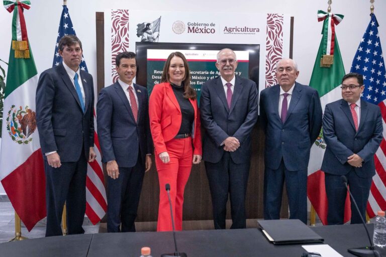 México y Estados Unidos avanzan en plan sanitario para reabrir exportación de ganado