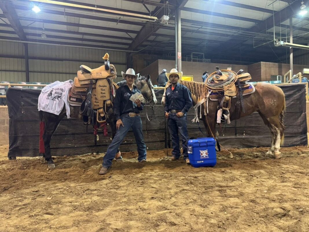 Palacios pone en alto a Soto Máynez desde Arizona