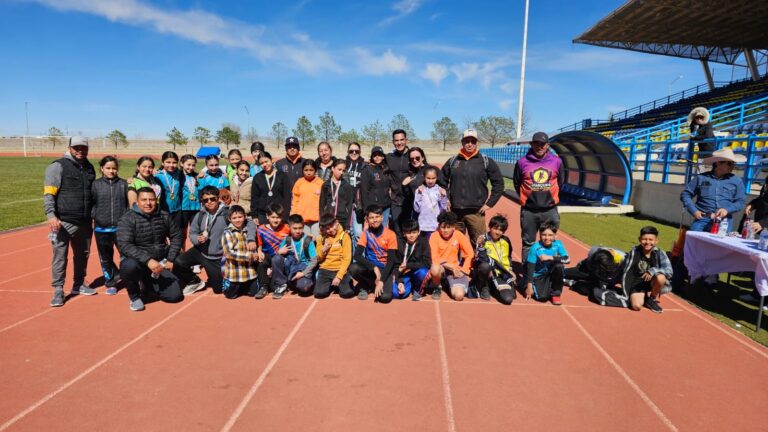 Zona 16 de primarias estatales destaca en atletismo regional celebrado en Cuauhtémoc
