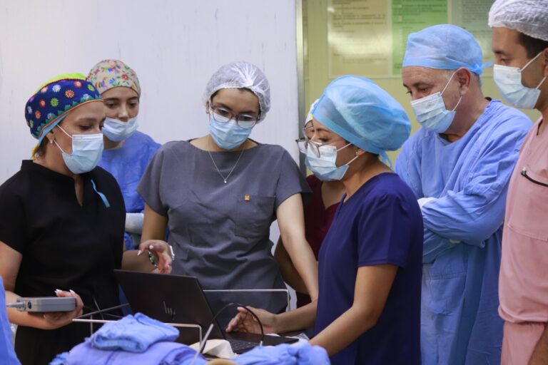 Refrenda Hospital Infantil atención especializada para niñas y niños con pérdida auditiva