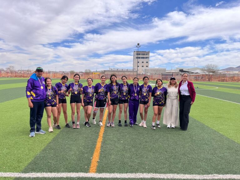 Brillan en la cancha: alumnas de la Secundaria Héroes de México ganan el regional de fútbol femenil