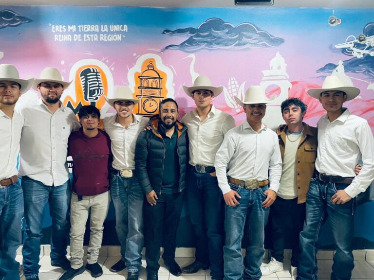 Talento universitario, literatura y música regional brillan en “Mi Tierra Linda