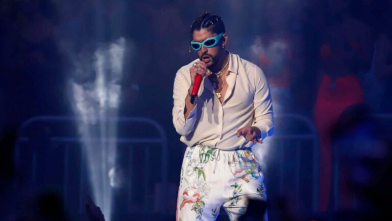 Bad Bunny hace historia: iguala el récord mundial de “Despacito” en Billboard