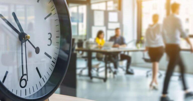 La jornada laboral de 40 horas gana terreno: así se comparan México y otros países