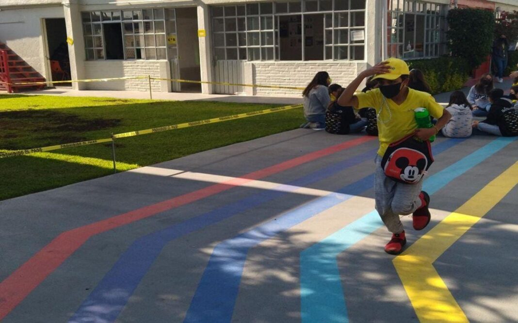 Calor extremo obliga a Chihuahua a adelantar el cierre del ciclo escolar