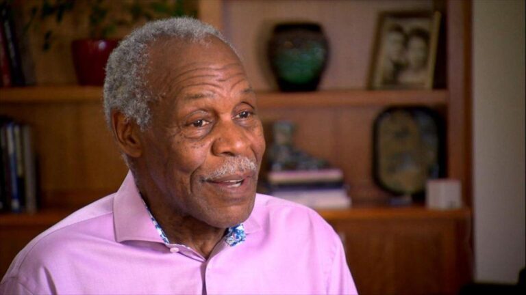 Danny Glover revela que vive con Alzheimer desde hace varios años