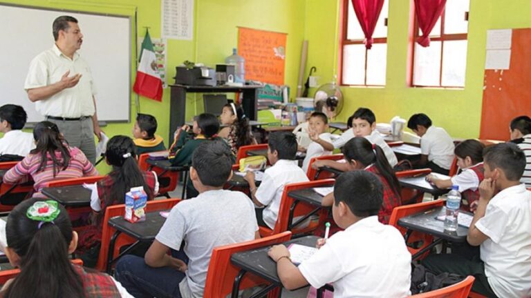 SEP advierte que escuelas con entrenamiento militar no tienen reconocimiento oficial