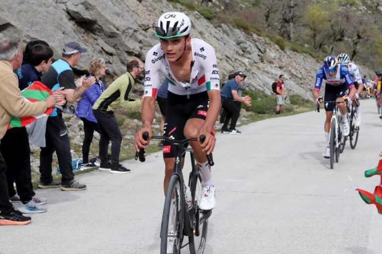 Isaac del Toro resiste en la montaña y sigue en el podio del Tour de Francia