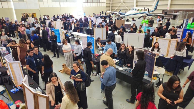 Demuestran estudiantes de la Universidad Politécnica su talento con presentación de 61 proyectos innovadores