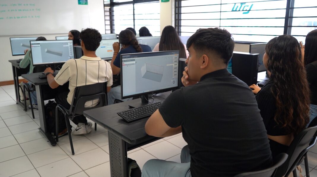 Inaugura UTCJ laboratorio de Logística Internacional con equipo de alta tecnología